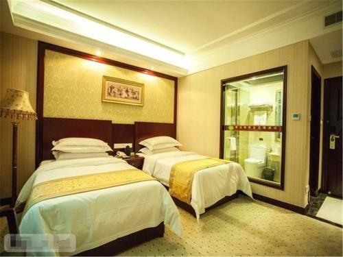 Vienna Classic Hotel Danyang City Hall