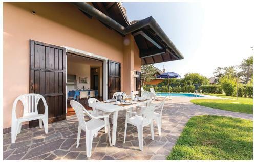 Holiday Home Albarella Ro 11