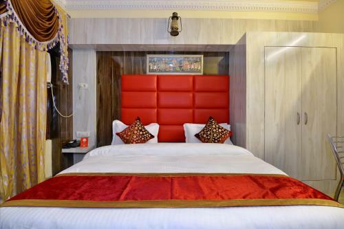 Hotel Ganpati Plaza
