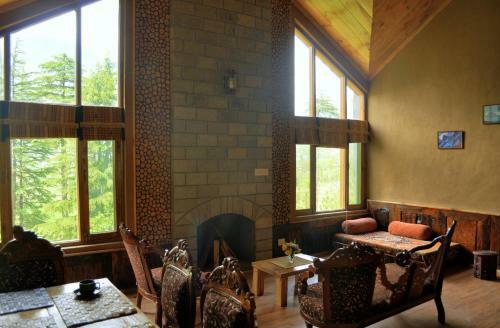 Hotel Heritage Village Resort