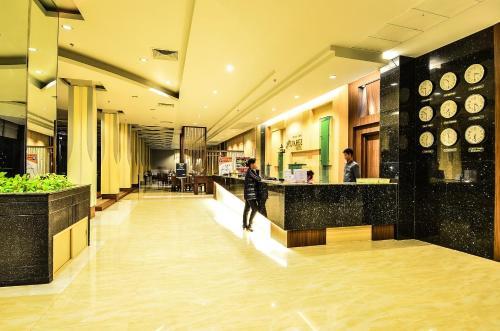 Alvarez Hotel