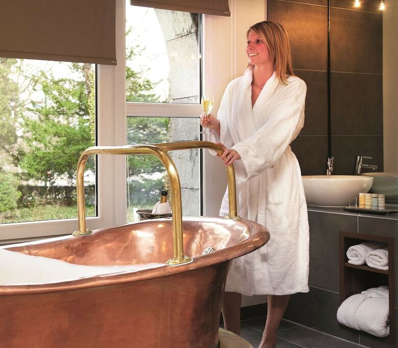 Radisson Blu Balmoral Hotel, Spa