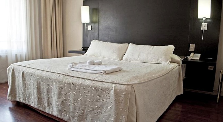 Hotel NH Ciudad De Santiago