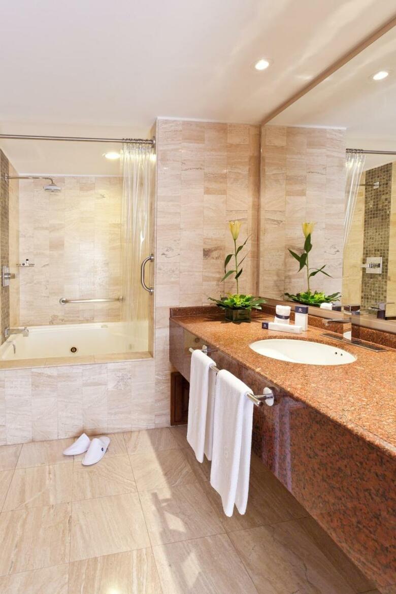 Hotel Windsor House Inn By Geh Suites