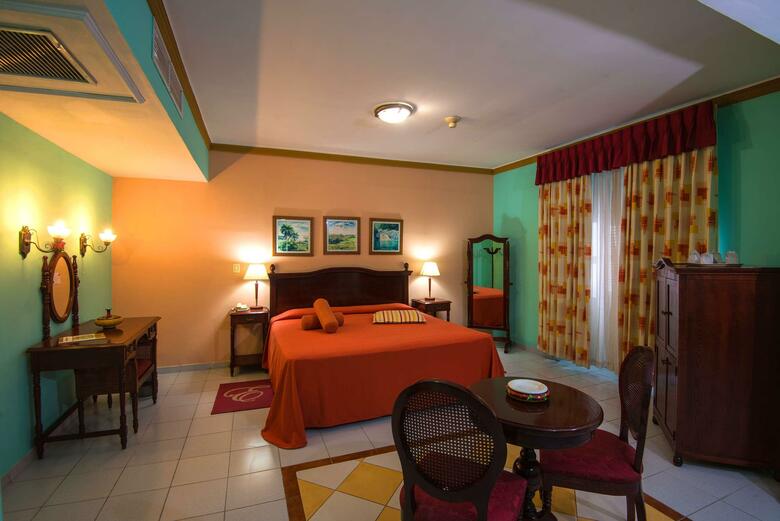 Hotel La Union Managed By Meli�