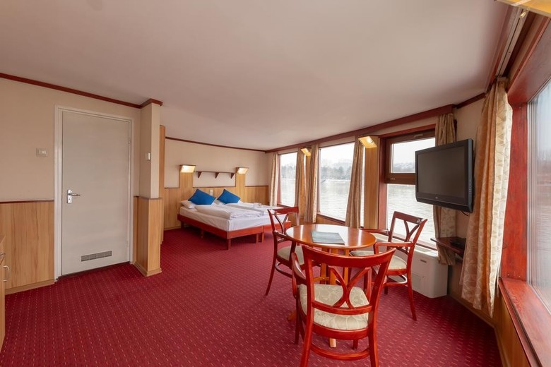 Boat Hotel Fortuna