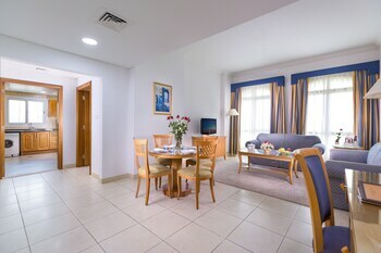 Apartamento Roda Metha Suites