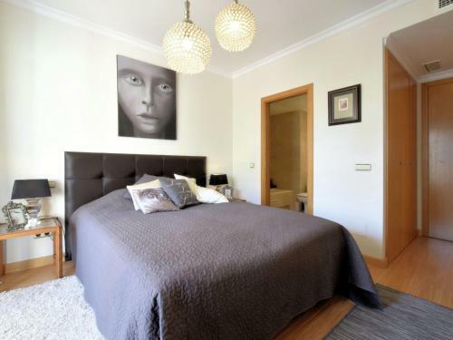 Cozy Apartment In Marbella With Swimming Pool