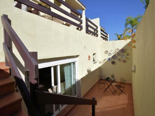 Cozy Apartment In Marbella With Swimming Pool