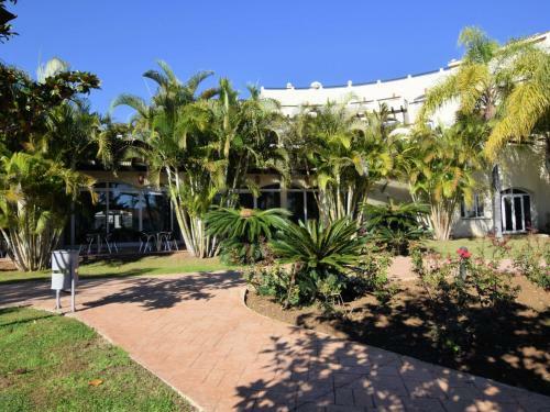 Cozy Apartment In Marbella With Swimming Pool