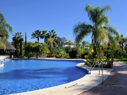 Cozy Apartment In Marbella With Swimming Pool
