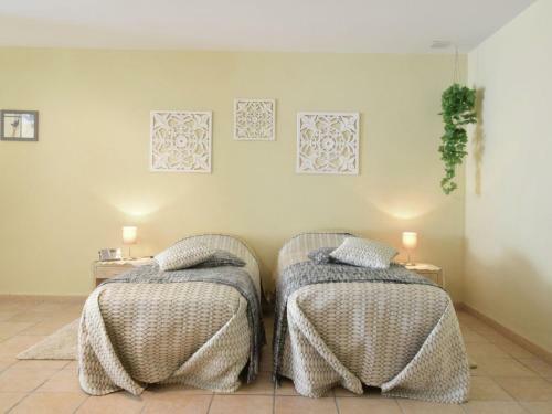 Cozy Apartment In Marbella With Swimming Pool