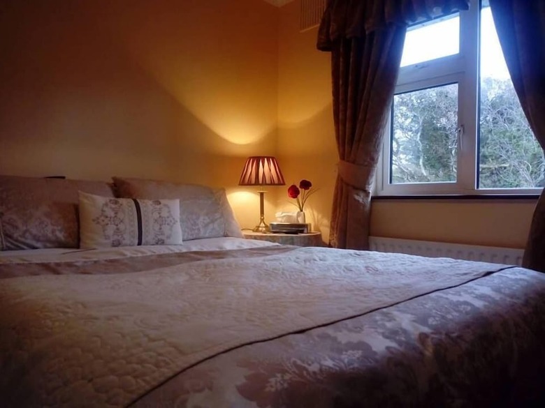 Corrib View Farm Country Bed & Breakast