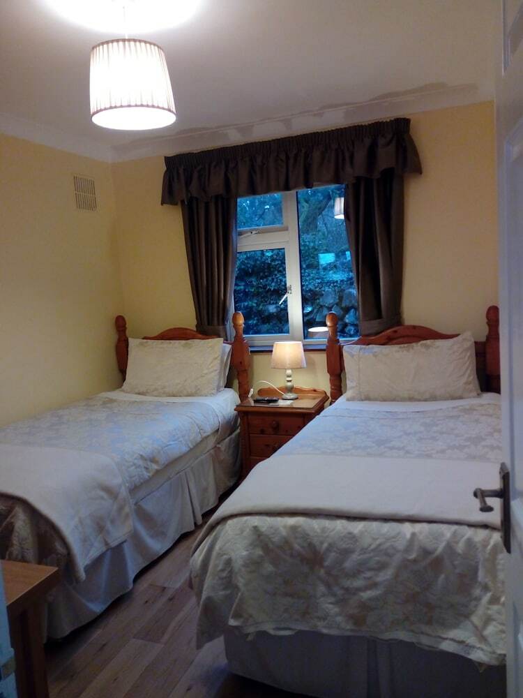Corrib View Farm Country Bed & Breakast