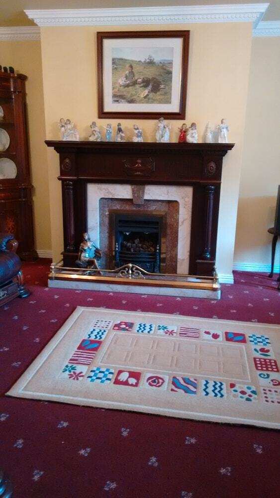 Corrib View Farm Country Bed & Breakast