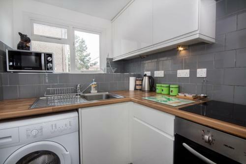 40 Tomnahurich Street Apartment
