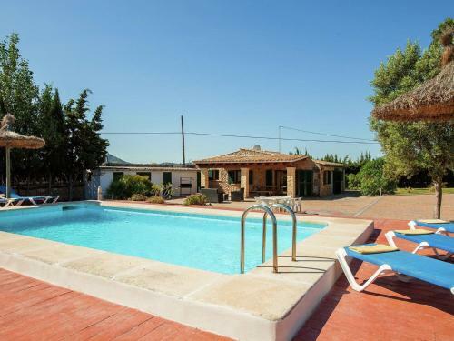 Cozy Holiday Home With Private Pool In Alcudia
