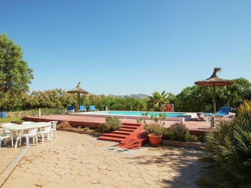 Cozy Holiday Home With Private Pool In Alcudia