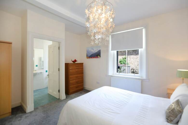 Royal Gardens Apartments