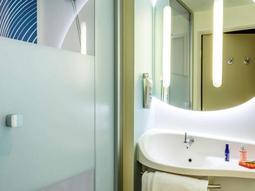 Hotel Ibis Budget Saint Quentin Yvelines - V�lodrome