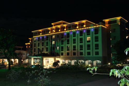 Hotel Sogecoa Golden Peacock