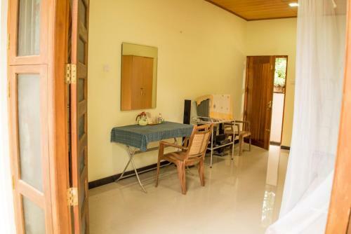 The Breeze Pinnawala Homestay