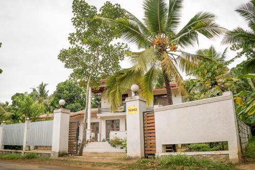 The Breeze Pinnawala Homestay