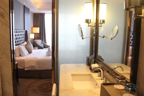 Hotel Howard Johnson Tianyu Plaza Yingtan