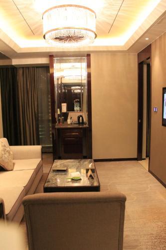 Hotel Howard Johnson Tianyu Plaza Yingtan