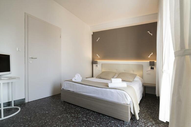 Residencia Al Portico Guest House
