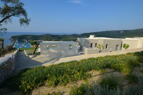 Villa Kira