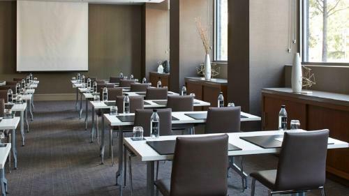 AC Hotel By Marriott Atlanta Buckhead At Phipps Plaza