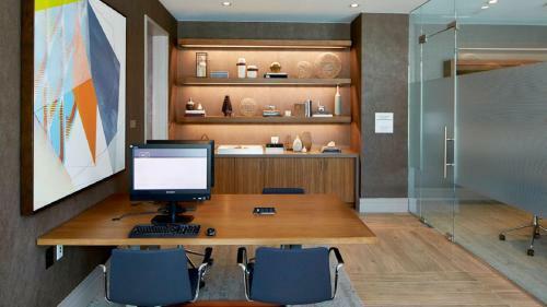 AC Hotel By Marriott Atlanta Buckhead At Phipps Plaza