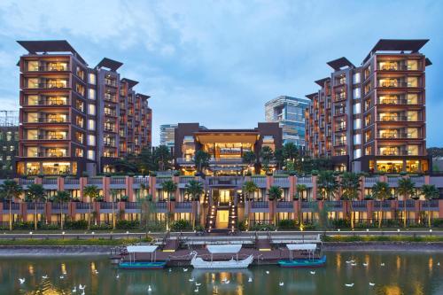 Hotel Aston Sentul Lake Resort & Conference Center