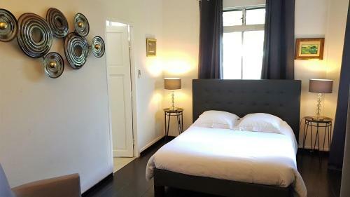 Hostal Habitation Villa Les Cassias