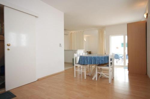 Hostal Double Room Makarska 6839a