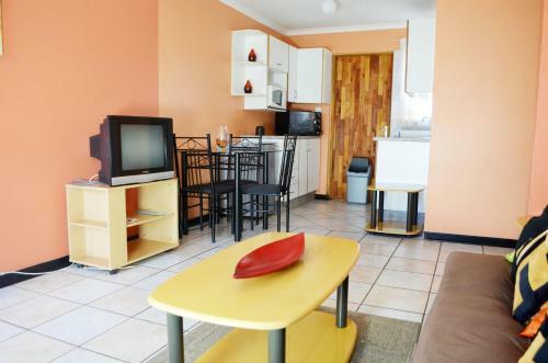 Hostal Phomolo Guest House