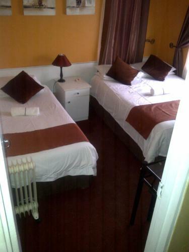 Hostal Phomolo Guest House