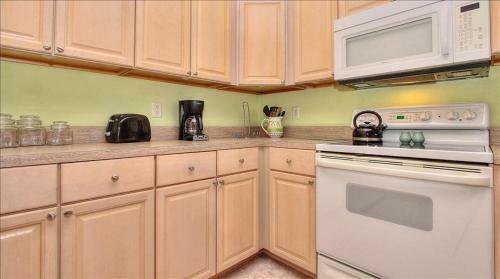 Mariner's Pointe 202 Home