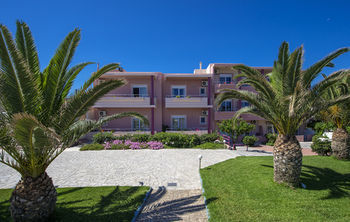 Aparthotel Sea Side Apartments