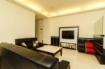 Bed & Breakfast 100 Per Centum Homestay