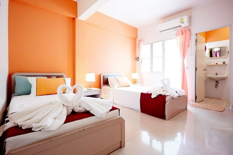 Albergue We Train Hotel Donmuang