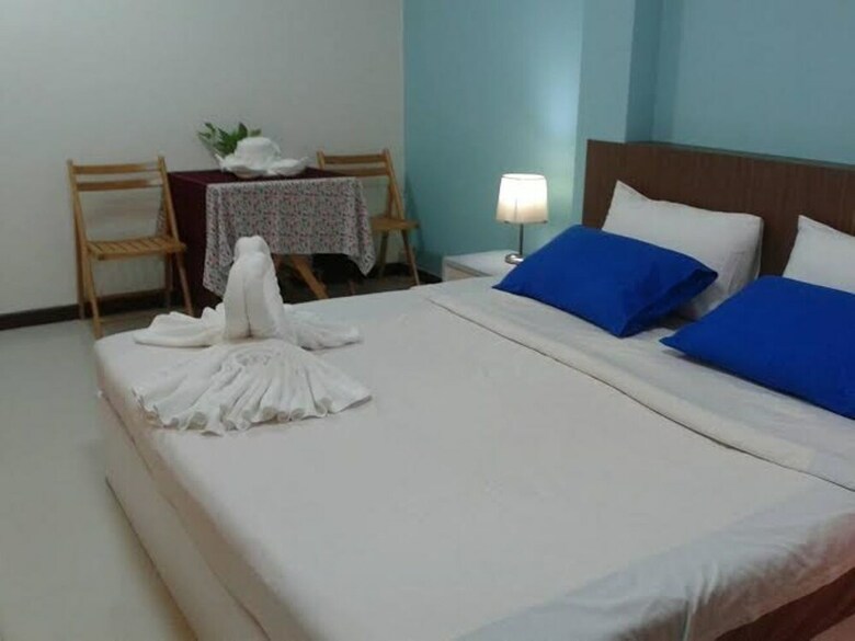 Albergue We Train Hotel Donmuang