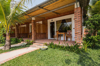 Hotel Sen Viet Phu Quoc Village & Spa