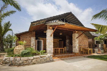 Hotel Sen Viet Phu Quoc Village & Spa