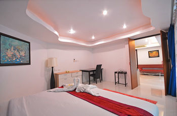 Hilltop Hotel By The Lantern Group