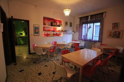 Hostal Sunflower City Backpacker Hostel