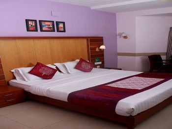 Hotel Oyo Premium Mysore Railway Station