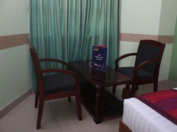 Hotel Oyo Premium Mysore Railway Station