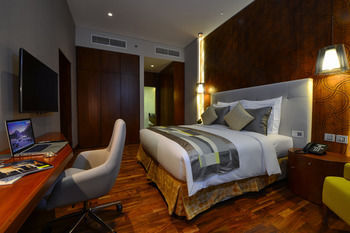 The Avenue - A Murwab Hotel